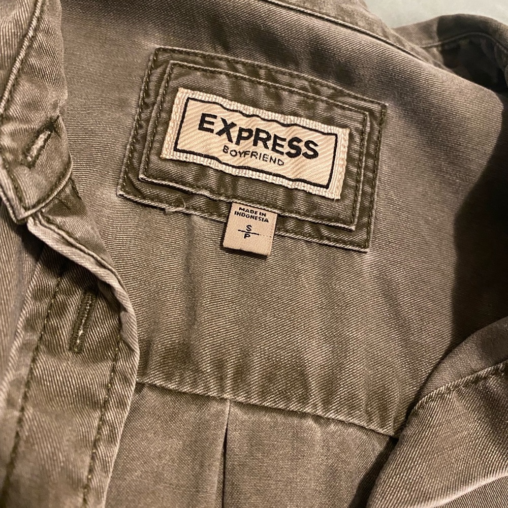 Distressed button up - Picture 3 of 4